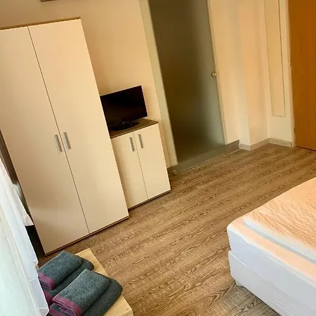 Отель Smart